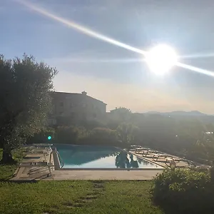https://villa-elena-montinelle.it-lombardy.com