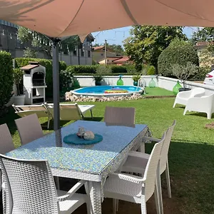 Appartement House, Galleno